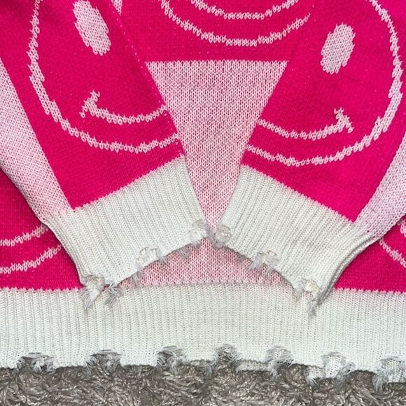 Altar’d State oversized Pink Happy Face Sweater Women’s Small - Picture 12 of 13
